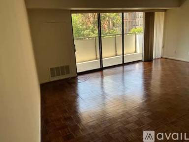 Main picture of Carlyle House Condominiums