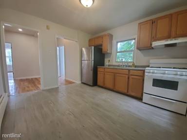 Main picture of 420 Rose Ave