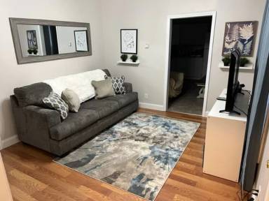 Main picture of 325 N 20th Ave W