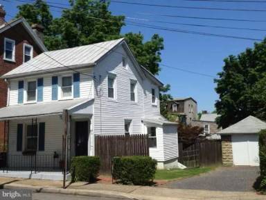Main picture of 421 Breckenridge St