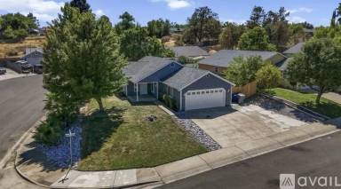 Main picture of 1470 Setter Dr