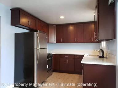 Main picture of 172 N Michigan Ave