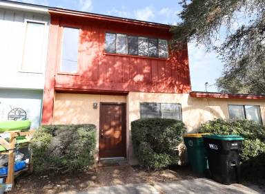 Main picture of 641 Virginia Oak Ct