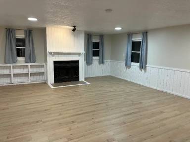 Main picture of 369 S Eastern Ave