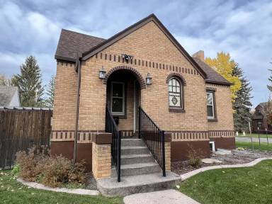Main picture of 3520 Capitol Avenue - 2