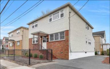 Main picture of 278 Stewart Ave