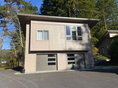 Main picture of 746 Ole Hansen Rd