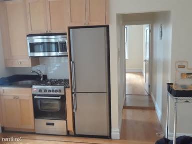 Main picture of 117 W 13th St