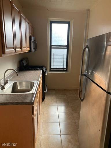 Main picture of 1315 Eastern Pkwy