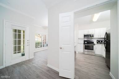 Main picture of Lakeview Estate