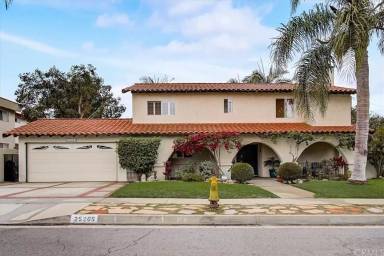 Main picture of 25205 Oak St