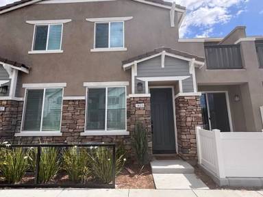 Main picture of 41987 Isadora St