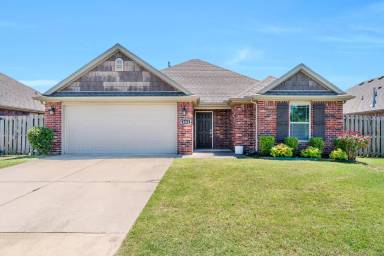 Main picture of 4441 W Anthem Dr
