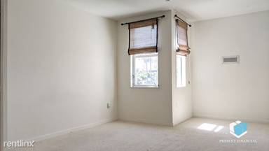 Main picture of 451 Donahue St.
