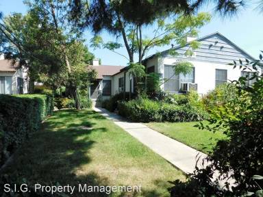 Main picture of 921 W Clark Ave