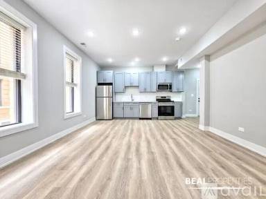 Main picture of 428-438 W Belden Ave