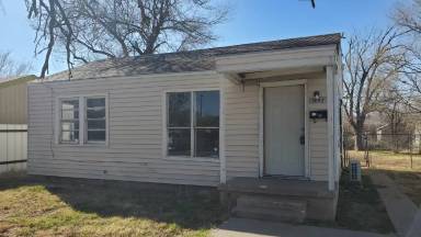 Main picture of 1629 N Highland St