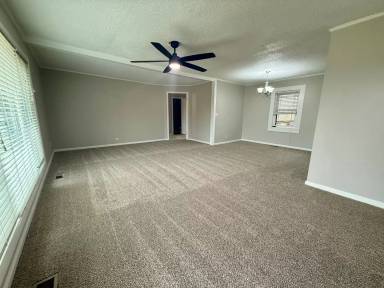Main picture of 1303 Highpoint Rd