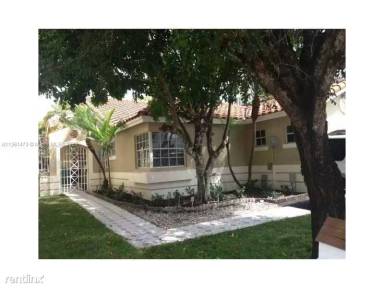 Main picture of 4927 SW 154th Ct