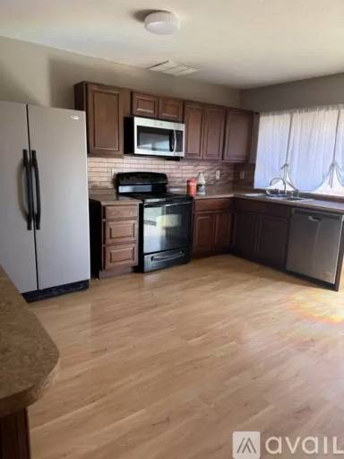 Main picture of 6215 Cedar Ln