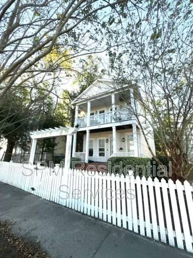 Main picture of 804 Nixon St