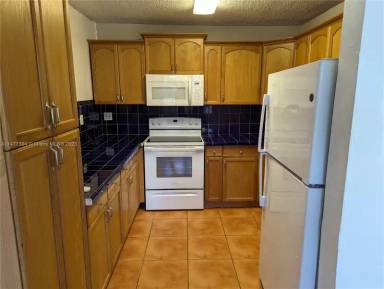 Main picture of 000 Monroe St