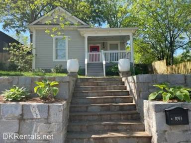 Main picture of 1093 Kirkwood Ave SE