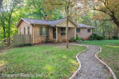 Main picture of 1051 Cox Mill Rd