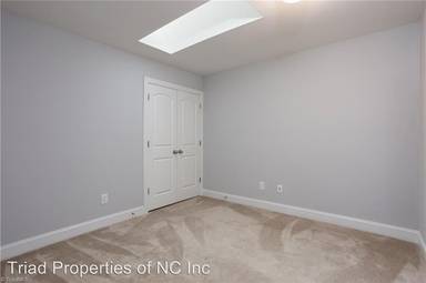 Main picture of 651 Nikyle Cir