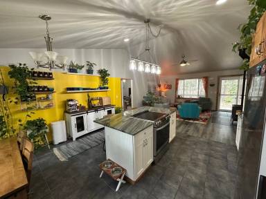 Main picture of 105 Angel Point Rd