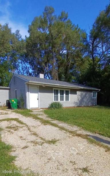 Main picture of 143 S Governors Blvd