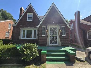 Main picture of 11808 Payton St