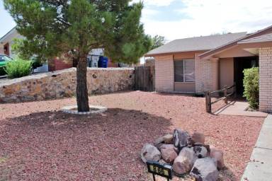 Main picture of 866 Nita Fay Dr