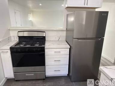 Main picture of 9801 Crenshaw Blvd