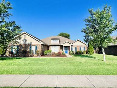 Main picture of 630 Summer Cove Cir NW