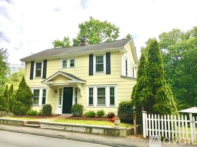 Main picture of 41 Sedgwick Ave