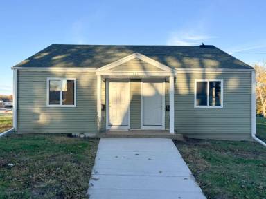 Main picture of 701 Hickory St