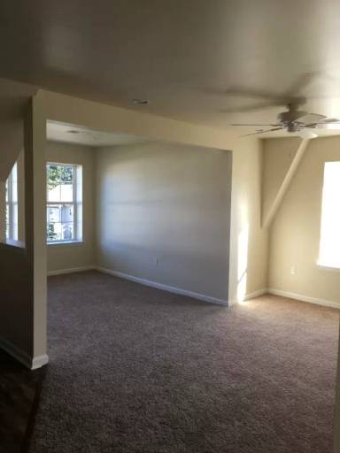 Main picture of 7810 Main St