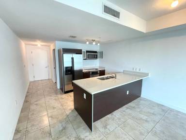 Main picture of Quantum on the Bay