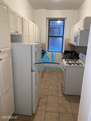 Main picture of 270 Fort Washington Ave