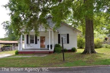 Main picture of 2303 2nd Ave
