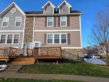 Main picture of 4410 152nd St