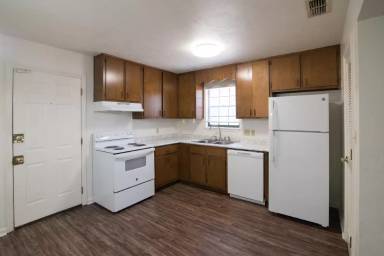 Main picture of 2412 Fred Smith Rd