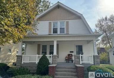Main picture of 203 Baldwin Ave