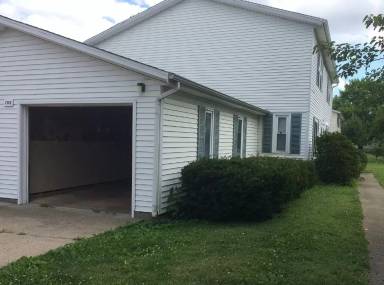 Main picture of 706 Crescent Dr