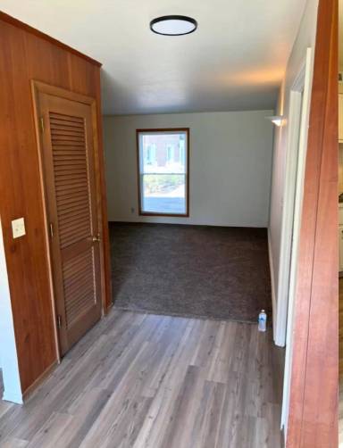 Main picture of 2010 W Woodriver Dr