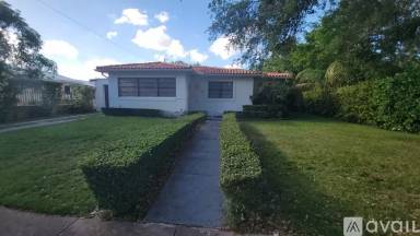Main picture of 53 Alcantarra Ave