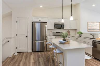 Main picture of 364 Sherman St