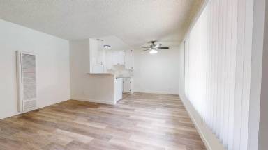 Main picture of 11735 Culver Blvd