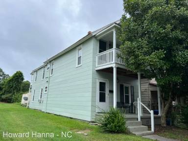 Main picture of 119 W Carteret St